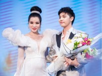 Isaac, Noo Phước Thịnh khuấy động đêm trao giải ‘Top White Best Awards of The Year 2019’