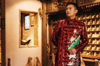 Quý Bình sang trọng, lịch lãm với áo dài Việt Hùng
