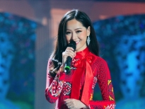 Lê Đình Minh Ngọc: Cô gái sống tự kỷ trở thành MC, ca sĩ xinh đẹp