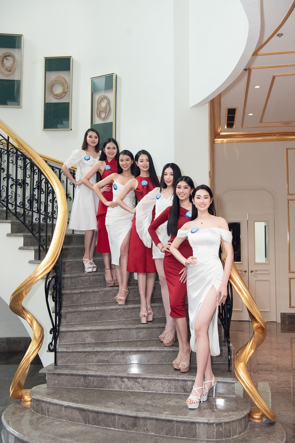 Dàn 'cực phẩm' Miss World Vietnam 'Kẻ 8 lạng, người nửa cân', hội tụ tại Hà Nội trước thềm chung khảo toàn quốc