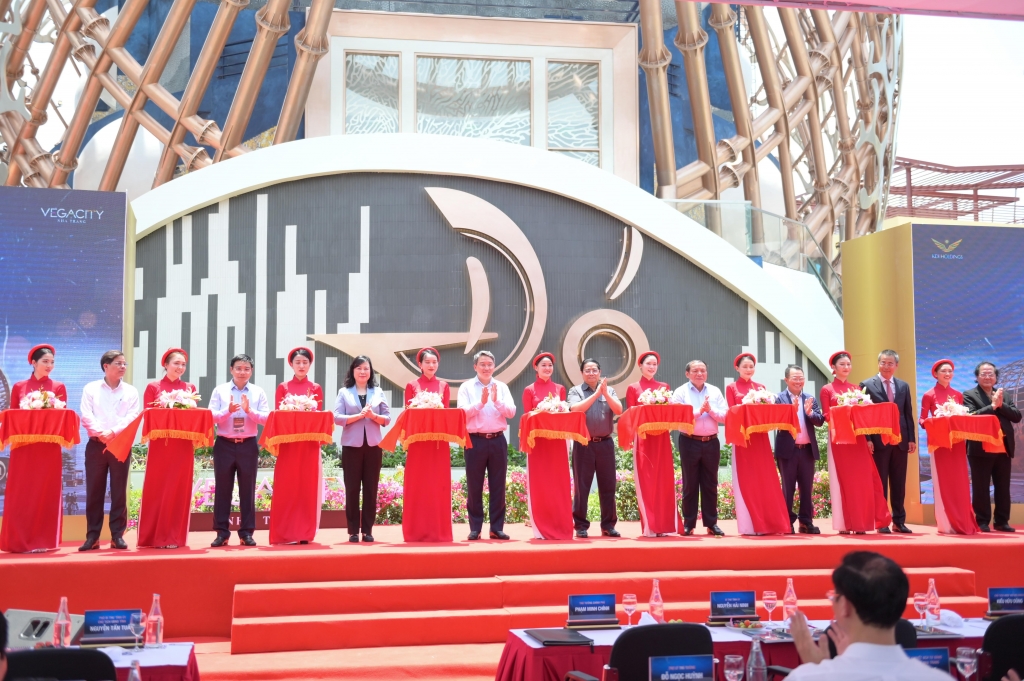 Khánh Hòa sẽ là địa điểm thường niên tổ chức Cánh diều, NSND Trà Giang gặp gỡ Thủ tướng bày tỏ trăn trở về Hãng phim truyện Việt Nam ở Nha Trang