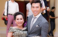 Nam vương Ngọc Tình 'ga lăng' bồng bế Hoa hậu Hạnh Lê trong đêm vinh danh 'Doanh nhân Nhân ái'