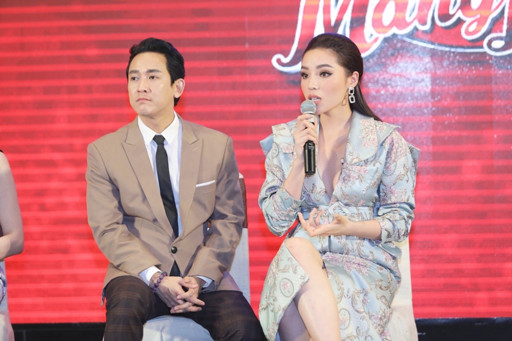 tran thanh len tieng to hoa hau ky duyen tai buoi hop bao khi dan ong mang bau