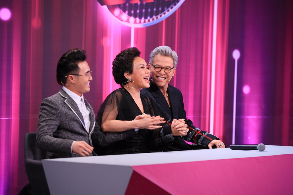 ky duyen thach thuc viet huong cung do catwalk