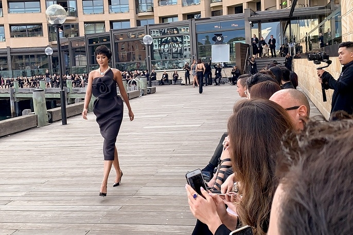 hhen nie hoi ngo hoa hau hoan vu australia 2018