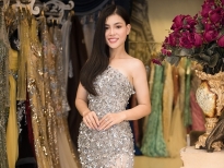 Người đẹp Quỳnh Như khoe vẻ gợi cảm trong trang phục dạ hội