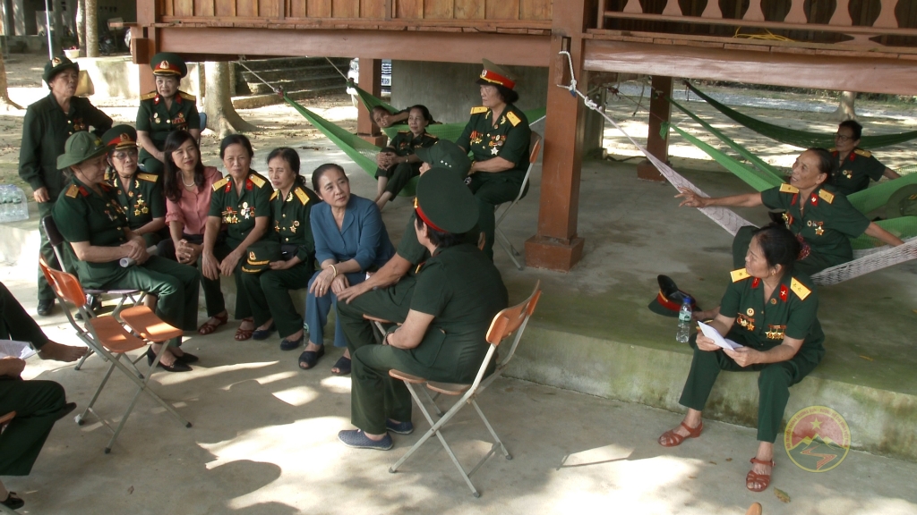 dao dien tran tuan hiep phim tai lieu la phai co so phan nhan vat