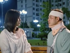 'Bão ngầm' tập 51: Bác sĩ Hùng cầu hôn thiếu úy Hạ Lam, bày tỏ ước nguyện để con trai nối dõi tông đường