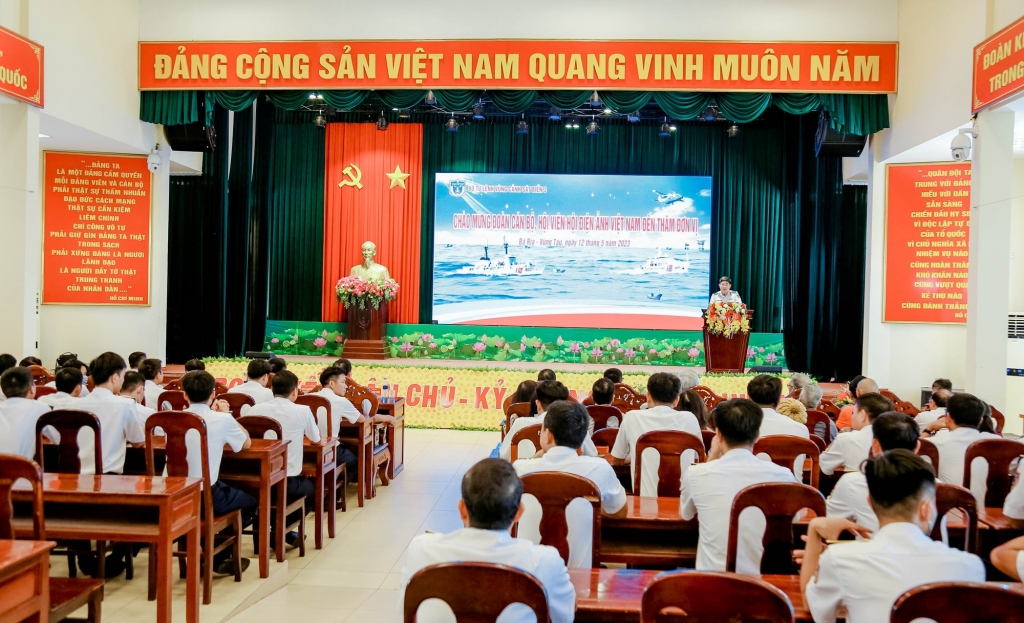 Hội Điện ảnh Việt Nam thăm, sáng tác và giao lưu tại Vùng Cảnh sát biển 3
