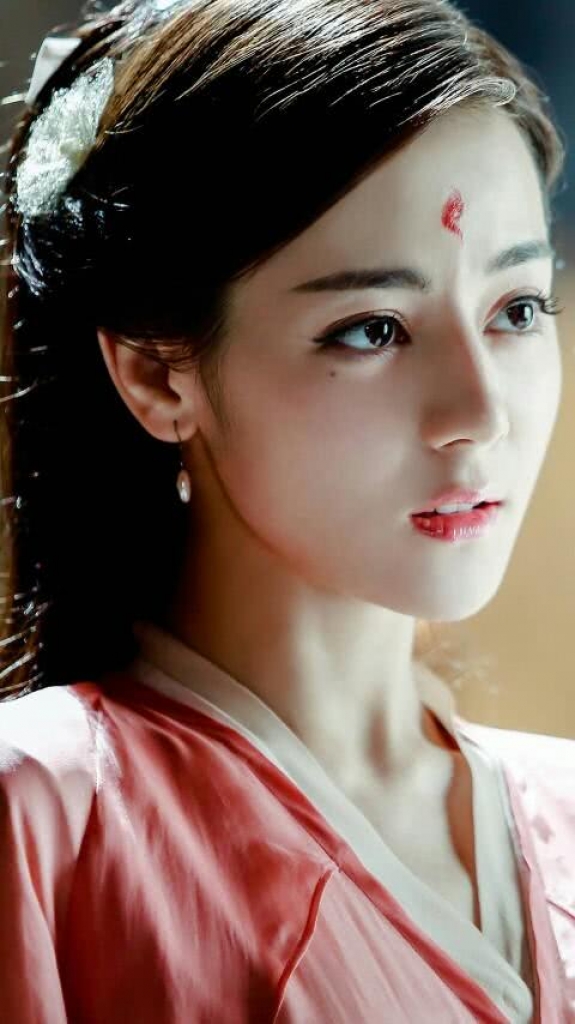 tam sinh tam the cham thuong thu cua dich le nhiet ba vuot qua van de ban quyen thuan loi tien hanh khai may