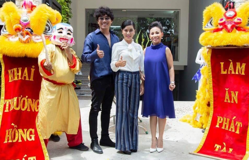 'Bà bầu' Cát Phượng lấn sân sang lĩnh vực chăm sóc nhan sắc