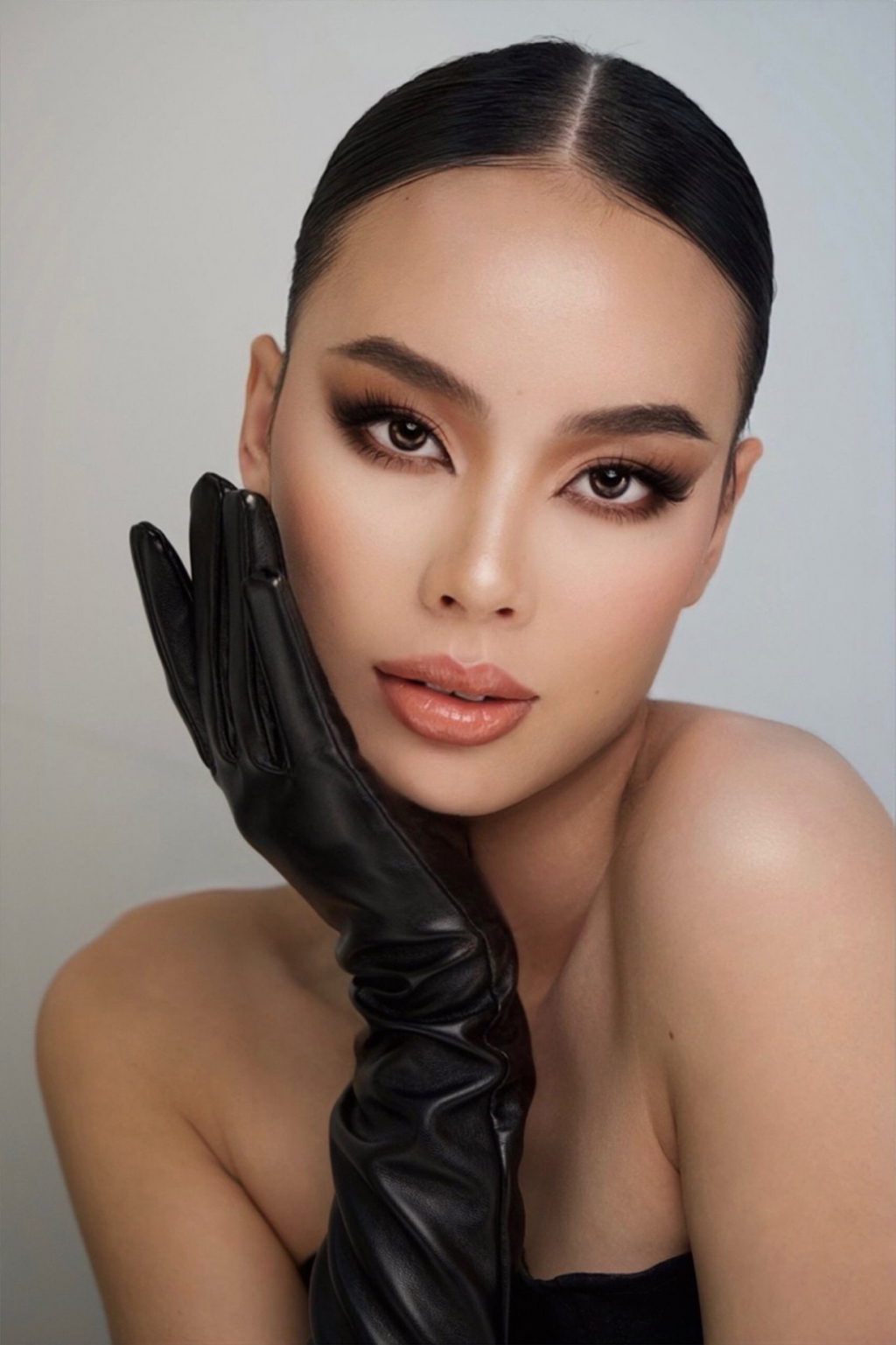 Lê Hoàng Phương và Nguyễn Vĩnh Hà Phương thu hút tương tác khủng trên trang 'Miss Grand Vietnam'