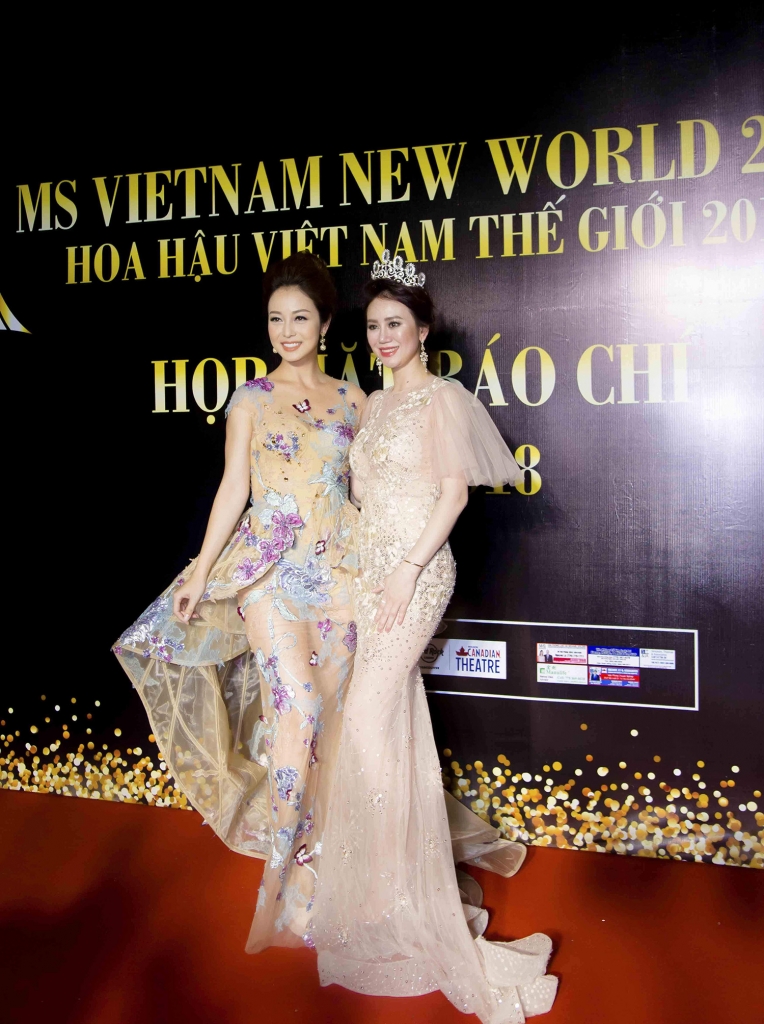 sao viet xung xinh vay ao mung hoa hau my van ra mat ms vietnam new world mua thu 2