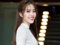 Nam Em hát 3 thứ tiếng trong đêm tiệc chào đón 50 thí sinh Hoa hậu quốc tế