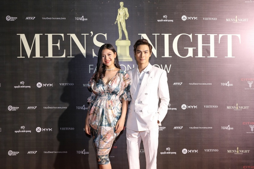 jay quan va chung huyen thanh lan dau sanh buoc tren san catwalk