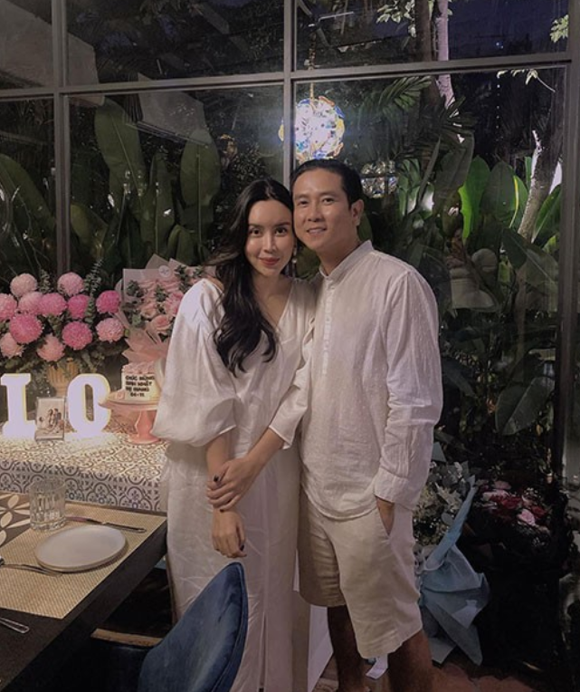 Hôn nhân Hồ Hoài Anh & Lưu Hương Giang: 18 năm bên nhau, vẫn nắm chặt tay sau bao sóng gió