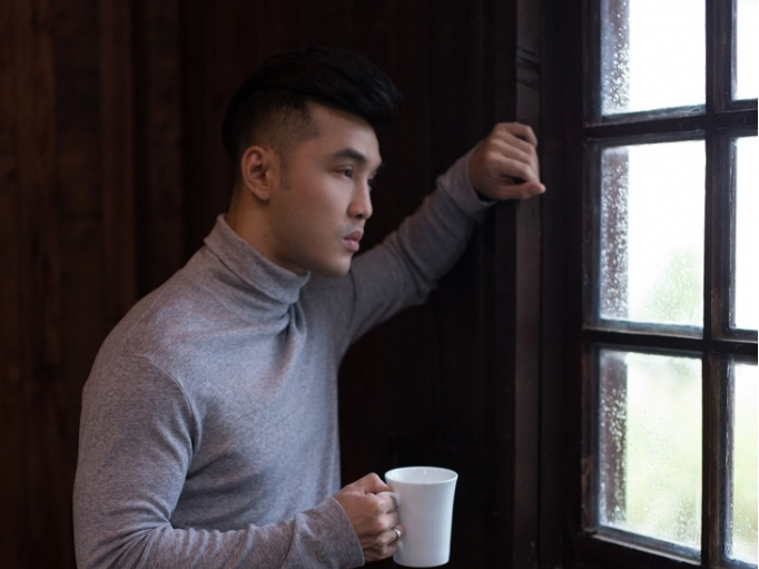 Ưng Hoàng Phúc buồn vì… không giữ được người yêu!