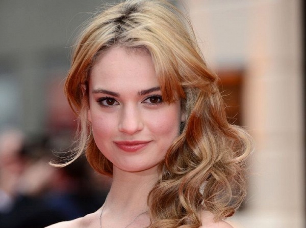 lily james se gop mat trong mama mia phan 2