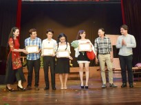 NSƯT Trịnh Kim Chi làm lễ tốt nghiệp cho các học trò