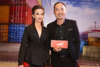 Sao Việt nô nức chúc mừng dàn diễn viên phim 'Chí Phèo ngoại truyện'