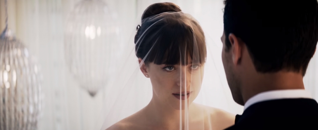 nam muoi sac thai tu do tung teaser trailer he lo cuoc song hon nhan cua vo chong ty phu grey