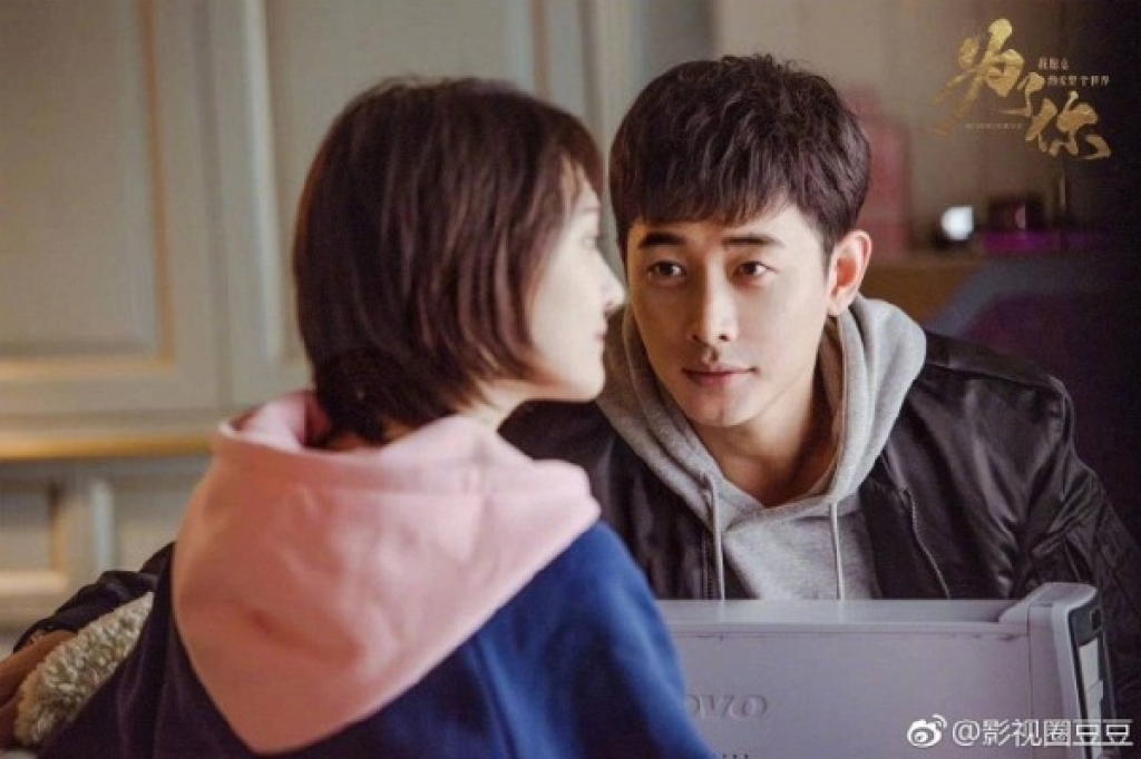 khong phai la duong duong bay gio trinh sang ngoi sau xe cua la tan roi