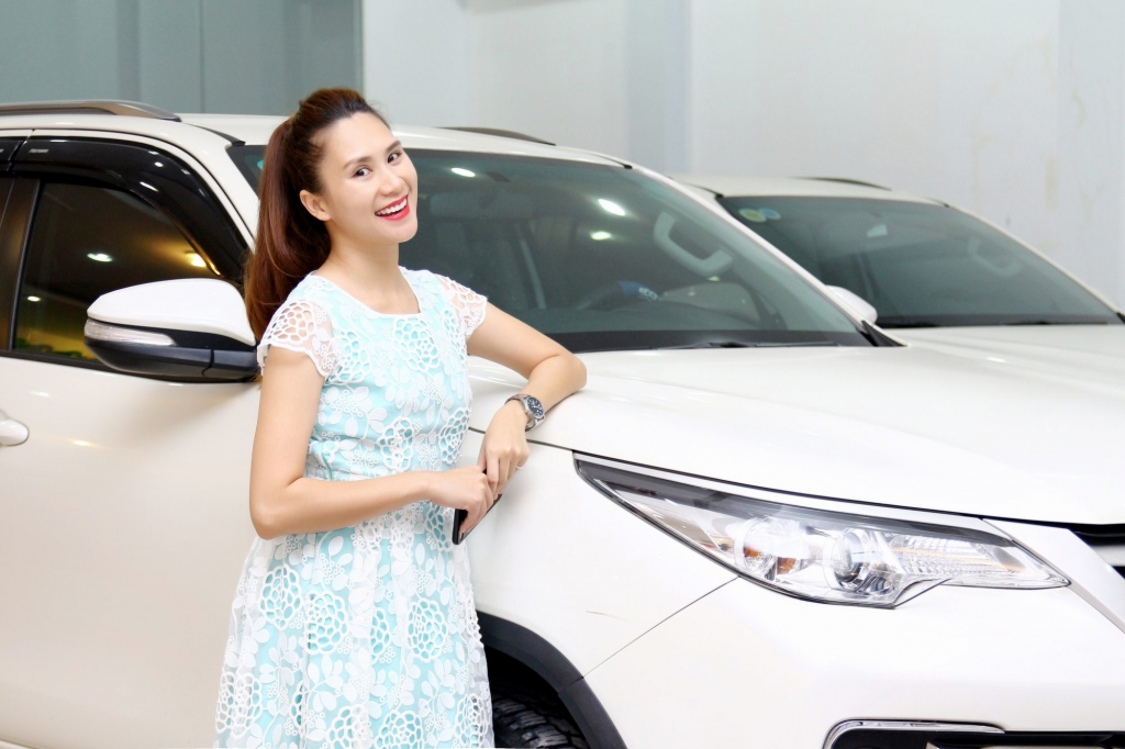 duong hong nhung mo dich vu cho thue xe oto