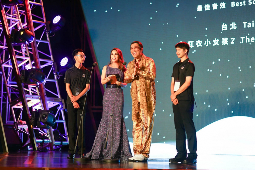 ngoc thanh tam nhan giai dac biet cua bgk danh cho dien vien xuat sac tai lhp chau a thai binh duong lan thu 58