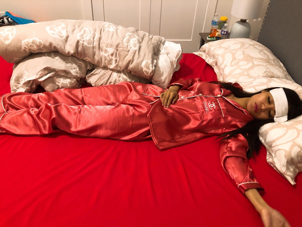 hoa khoi thoi trang dy kha han quyet tam thi hoa hau de doi doi