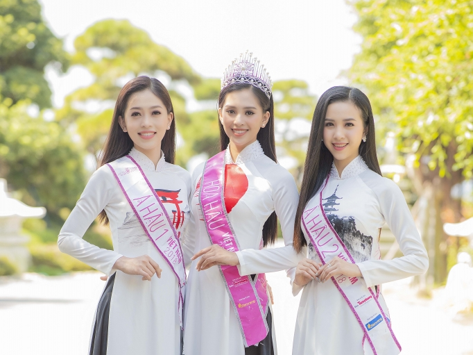 Top 3 'Hoa hậu Việt Nam 2018' đọ sắc với áo dài họa tiết Nhật Bản