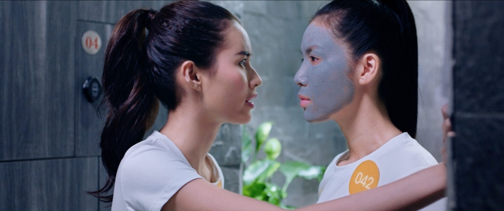 trailer hoa hau giang ho he lo man dau da dau tien cua minh tu tai cuoc thi hoa hau