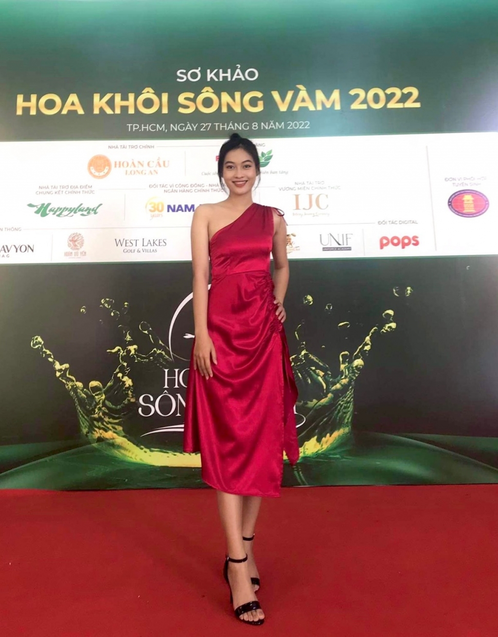 Người đẹp Khmer Huỳnh Thu Thảo trước giờ G Hoa khôi sông Vàm 2022