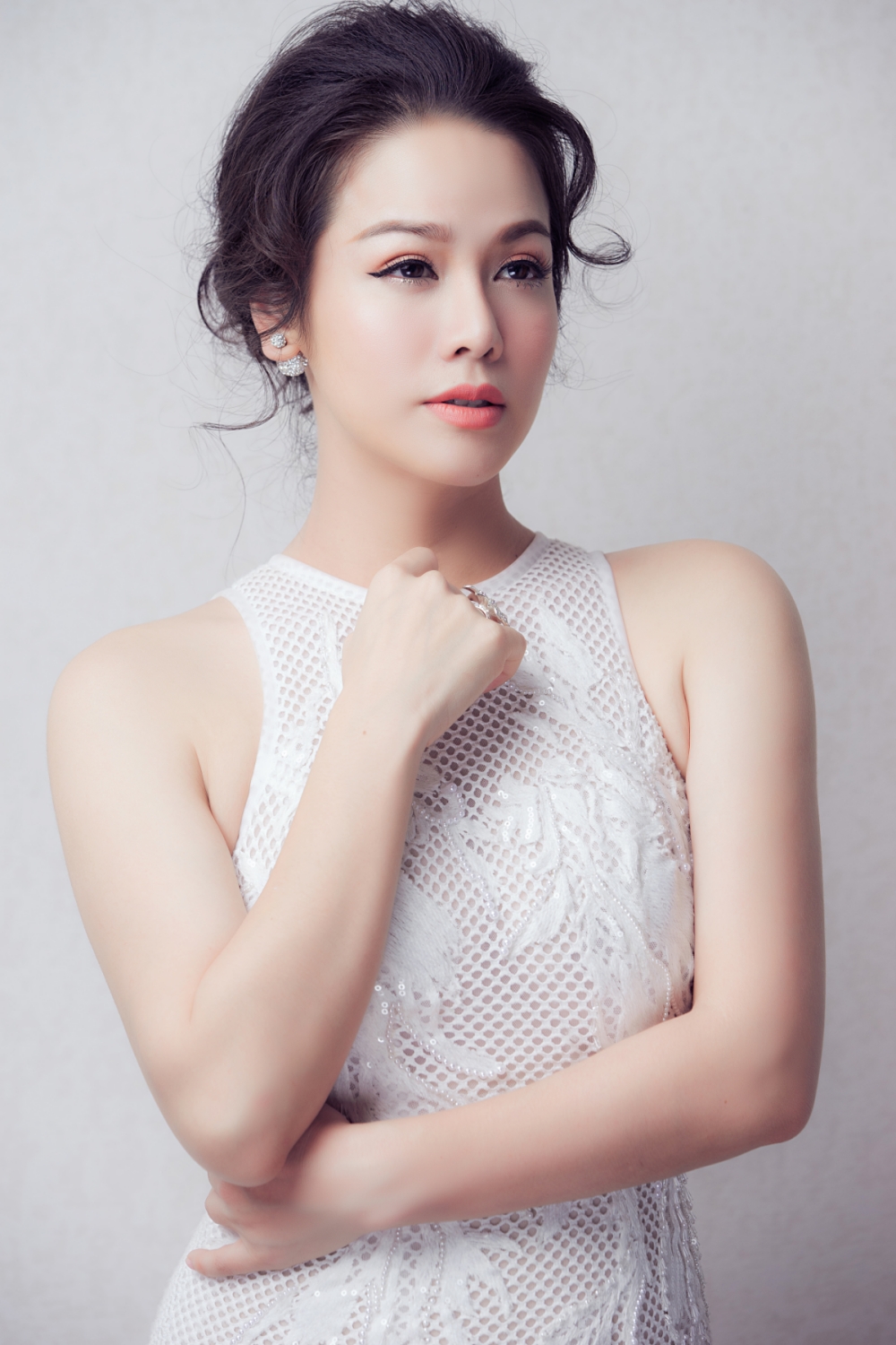 nhat kim anh bi thi binh trong tieng set trong mua am suot 2 nam