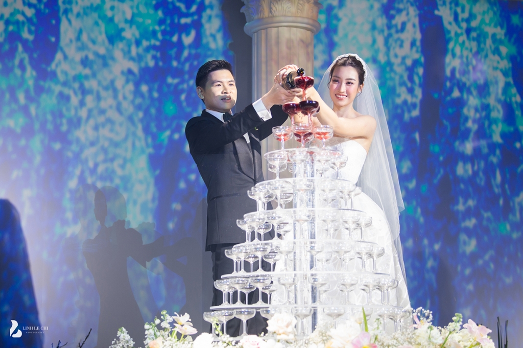 Đám cưới trong 'truyện cổ tích' của Hoa hậu Đỗ Mỹ Linh và Doanh nhân trẻ Đỗ Quang Vinh