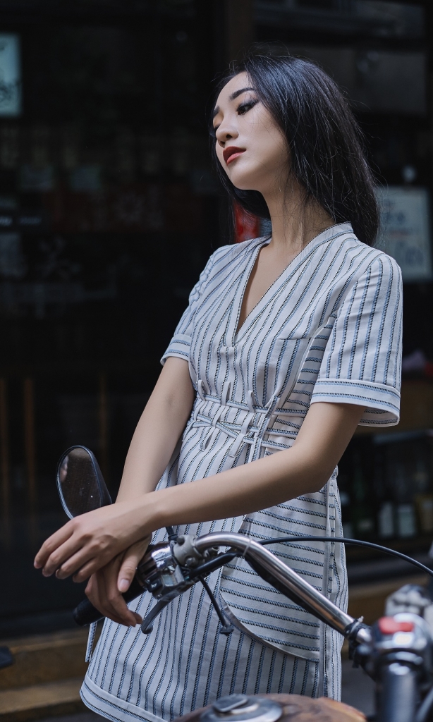 cam nhan chat ngong nhe nhang cua ntk phuc le qua bst no3 strangers