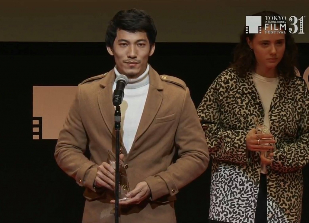 lien binh phat nhan giai thuong tokyo gemstone tai lien hoan phim quoc te tokyo tiff