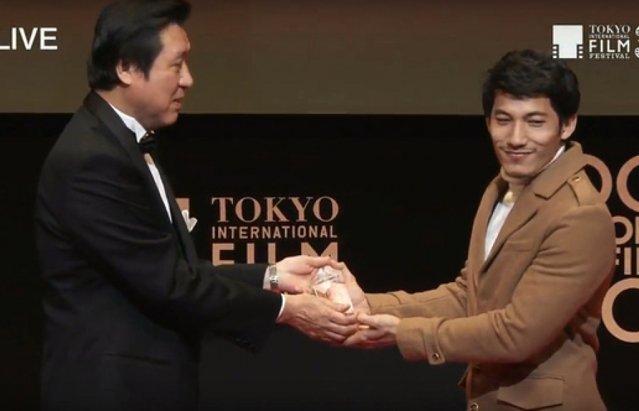 Liên Bỉnh Phát nhận giải thưởng Tokyo Gemstone tại Liên hoan phim quốc tế Tokyo (TIFF)