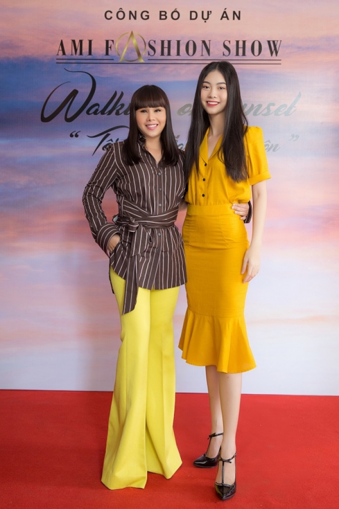 ami fashion show mua 2 se no hoa tai tieu paris cua chau a