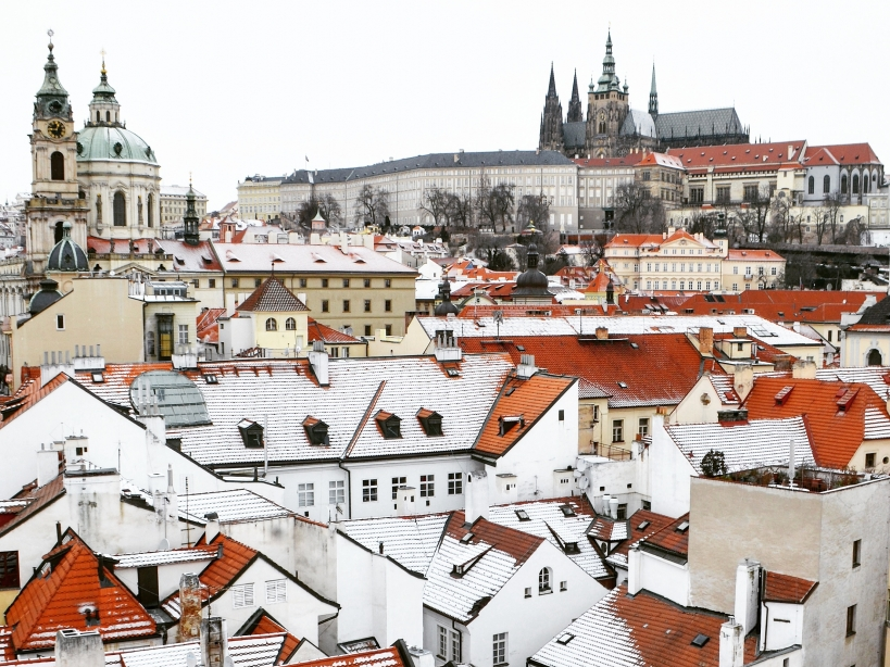 Tuyết rơi ở Praha