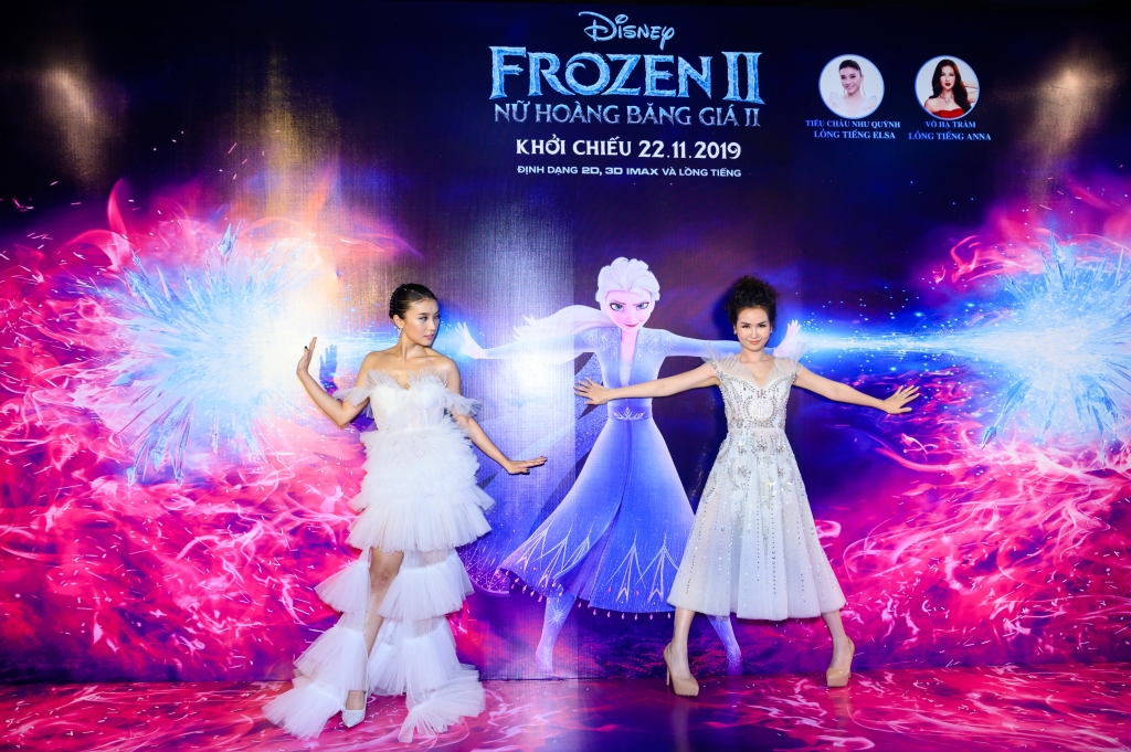 chi em elsa anna viet nam tao dang sieu lay tai hop bao frozen 2