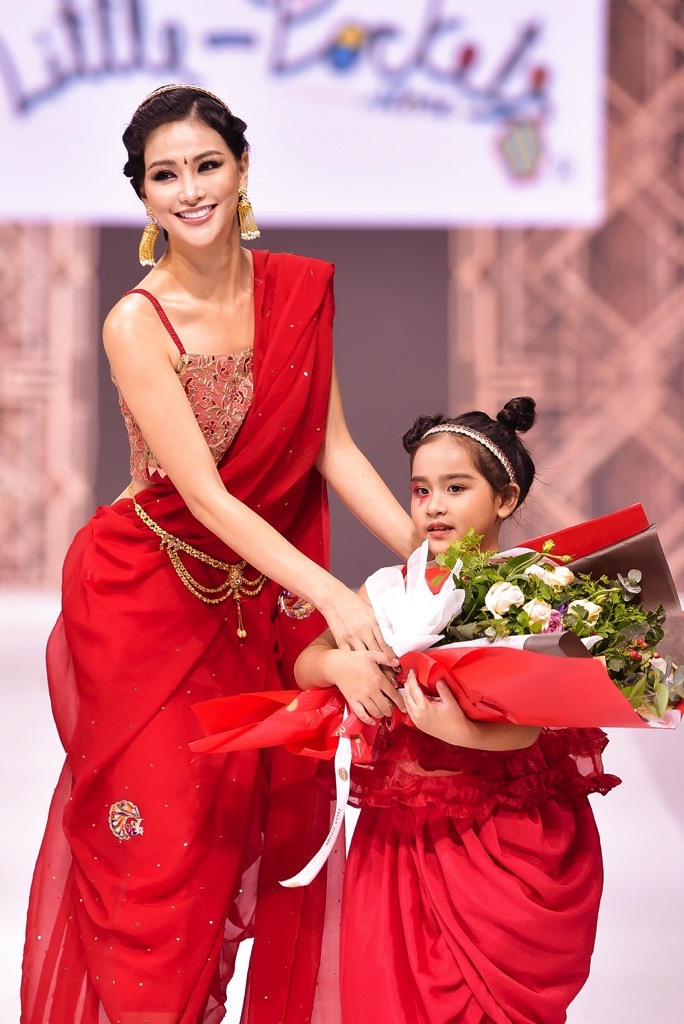 phuong khanh lam vedette trinh dien bst trang phuc an do tai asian kids fashion week 2020