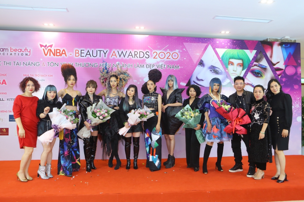 nha tao mau van thi minh phuong lam co van cuoc thi vnba beauty awards 2020