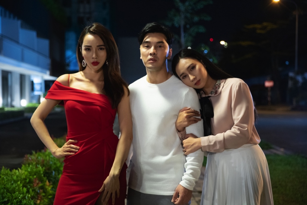 ung hoang phuc tiep tuc ra mat webdrama tinh be tinh ben ba xa sieu mau