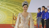 Hoa hậu Bảo Ngọc đẹp rạng ngời, khéo léo khoe 'gò bồng đào' gợi cảm tại thảm đỏ lễ bế mạc 'Haniff 2022'