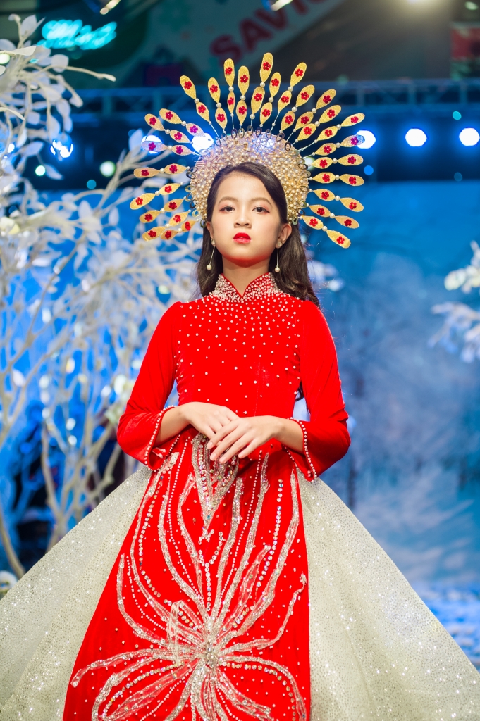 khu vuon tuyet trang diem nhan an tuong cua vietnam kids fashion week mua 3