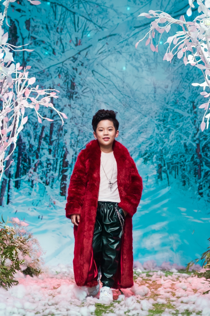 khu vuon tuyet trang diem nhan an tuong cua vietnam kids fashion week mua 3