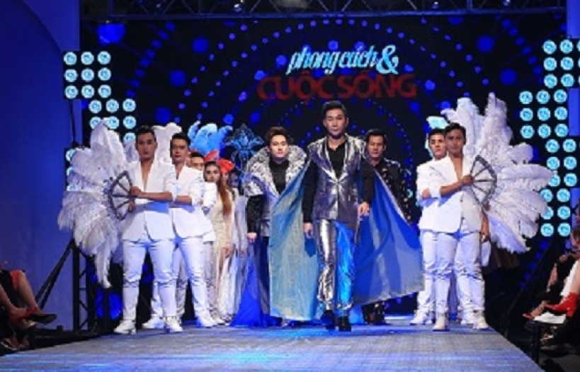 Catwalk trên màn hình LED – sàn diễn đầy mới mẻ tại 'Đại hội mỹ nam 2018'