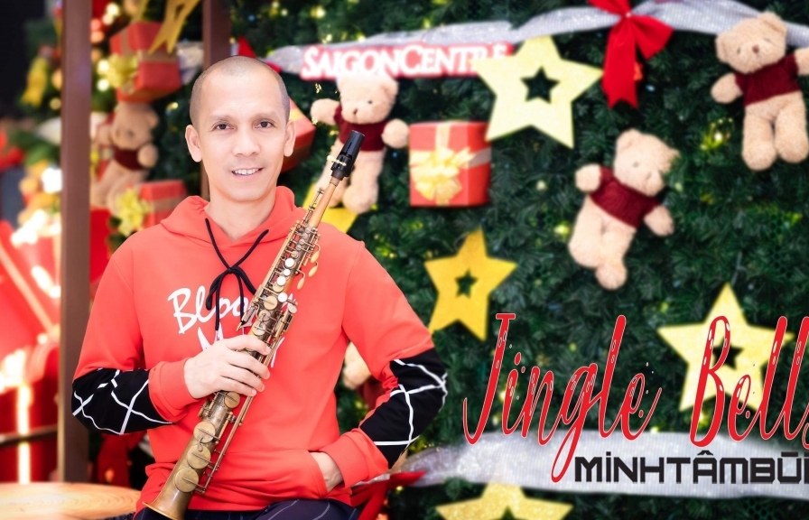 Saxophone Minh Tâm Bùi và bản hòa tấu 'Jingle bells'