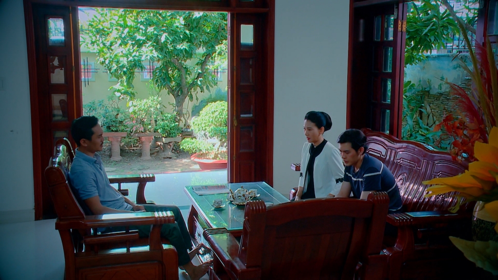 nuoc mat loai co dai het chong den con bi xa hoi den danh phuong mong den ngay chia gia san