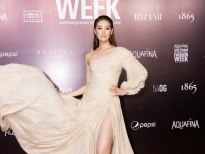 Dàn Hoa hậu đọ sắc 'chất phát ngất' tại Aquafina Vietnam International Fashion Week 2020
